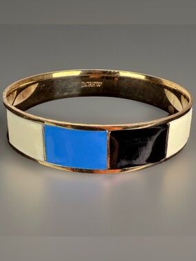 Beautiful, goldtone, black white blue enamel costume bangle bracelet